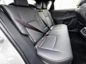 Toyota bZ4X BEV AWD - Image 15