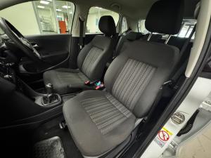 Volkswagen Polo hatch 1.2TSI Trendline - Image 7