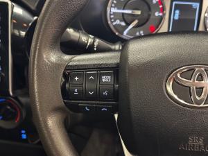 Toyota Hilux 2.4GD-6 single cab 4x4 Raider manual - Image 9