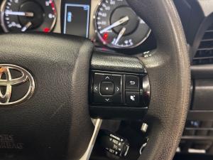 Toyota Hilux 2.4GD-6 single cab 4x4 Raider manual - Image 10
