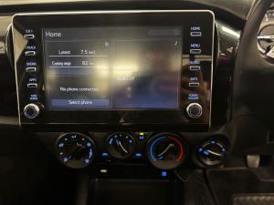 Toyota Hilux 2.4GD-6 single cab 4x4 Raider manual - Image 13