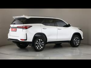 Toyota Fortuner 2.4GD-6 auto - Image 2