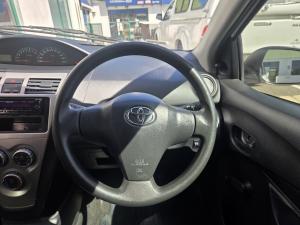 Toyota Yaris 1.3 sedan T3 - Image 8