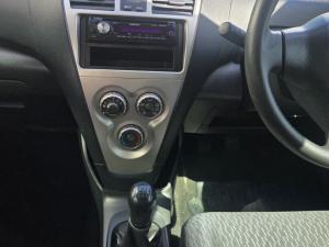 Toyota Yaris 1.3 sedan T3 - Image 9