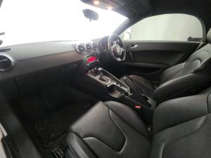 Audi TT 2.0T FSI Roadster Stronic - Image 8
