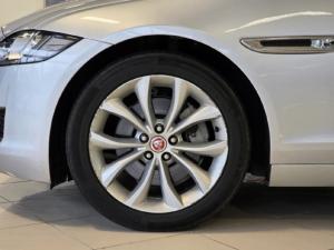 Jaguar XF 20d Prestige - Image 12