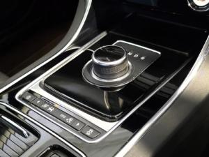 Jaguar XF 20d Prestige - Image 17