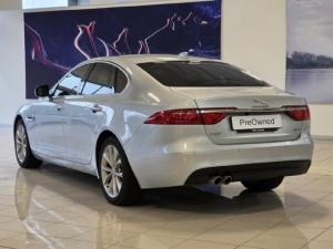 Jaguar XF 20d Prestige - Image 4