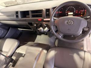 Toyota Hiace 2.5D-4D Ses-fikile 16-seater - Image 6