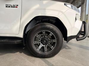 Toyota Hilux 2.8GD-6 double cab SRX 4x4 - Image 6