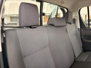 Toyota Hilux 2.8GD-6 double cab SRX 4x4 - Image 8