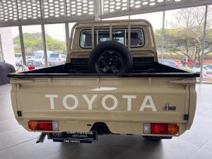 Toyota Land Cruiser 79 2.8GD-6 double cab manual - Image 4