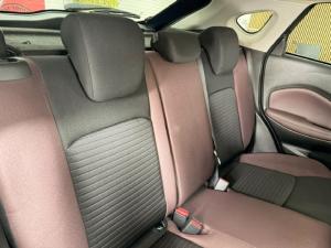 Toyota Starlet Cross 1.5 XR auto - Image 9
