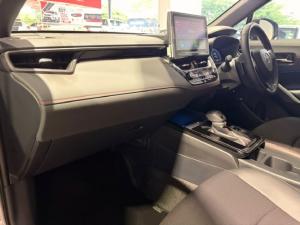 Toyota Corolla Cross 1.8 GR-Sport - Image 9