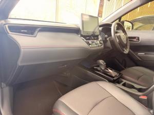 Toyota Corolla Cross 1.8 HEV GR-Sport - Image 10