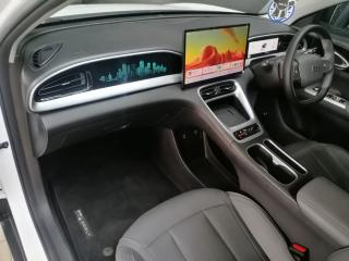 Geely E2 Apex