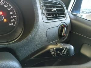 Volkswagen Polo Vivo hatch 1.6 Highline - Image 15