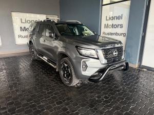 Nissan Navara 2.5DDTi double cab LE 4x4 - Image 1