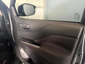 Nissan Navara 2.5DDTi double cab LE 4x4 - Image 25