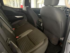 Nissan Navara 2.5DDTi double cab LE 4x4 - Image 26