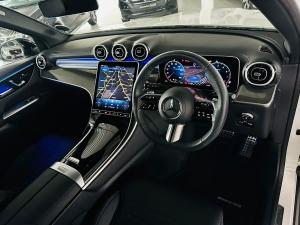 Mercedes-Benz GLC GLC200 4Matic AMG Line - Image 4