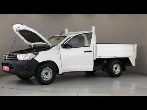 Toyota Hilux 2.0 chassis cab - Image 27