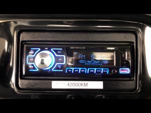 Toyota Hilux 2.0 chassis cab - Image 32