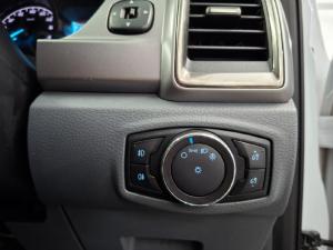 Ford Everest 2.2TDCi XLT auto - Image 21