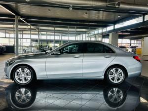 Mercedes-Benz C-Class C180 auto - Image 9