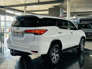 Toyota Fortuner 2.4GD-6 - Image 2