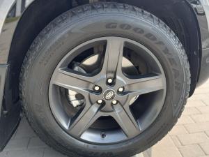 Land Rover Defender 110 D240 X-Dynamic SE - Image 13