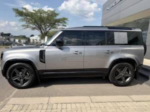 Land Rover Defender 110 D240 X-Dynamic SE - Image 5