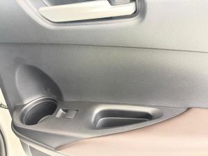 Toyota Corolla Cross 1.8 HEV XR - Image 14