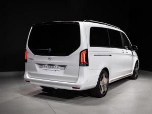 Mercedes-Benz V-Class V300d Exclusive - Image 11