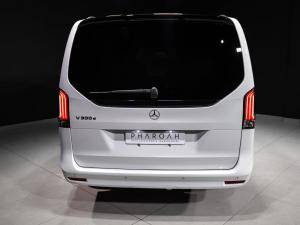 Mercedes-Benz V-Class V300d Exclusive - Image 12