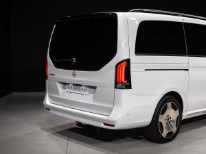Mercedes-Benz V-Class V300d Exclusive - Image 13
