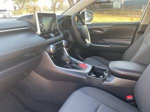 Toyota RAV4 2.0 GX auto - Image 7