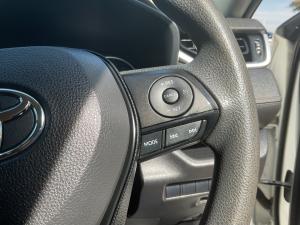 Toyota RAV4 2.0 GX auto - Image 10