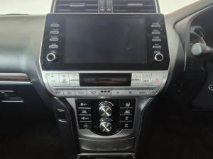 Toyota Land Cruiser Prado 2.8GD VX-L - Image 13