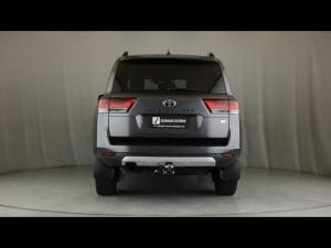 Toyota Land Cruiser 300 3.3D GR-Sport - Image 5