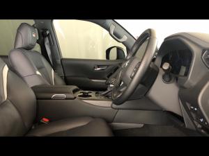 Toyota Land Cruiser 300 3.3D GR-Sport - Image 10