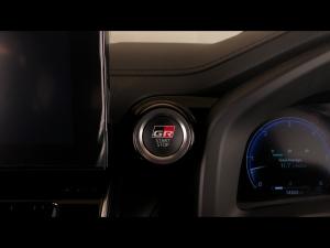 Toyota Land Cruiser 300 3.3D GR-Sport - Image 16