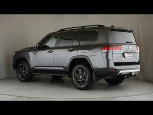Toyota Land Cruiser 300 3.3D GR-Sport - Image 21