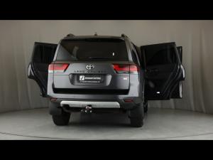 Toyota Land Cruiser 300 3.3D GR-Sport - Image 24