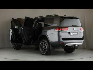 Toyota Land Cruiser 300 3.3D GR-Sport - Image 25