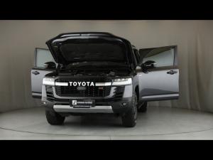 Toyota Land Cruiser 300 3.3D GR-Sport - Image 28