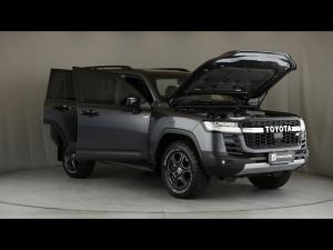 Toyota Land Cruiser 300 3.3D GR-Sport - Image 29
