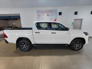 Toyota Hilux 2.8GD-6 double cab 4x4 Raider auto - Image 3