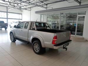 Toyota Hilux 3.0D-4D Xtra cab Raider Legend 45 - Image 9