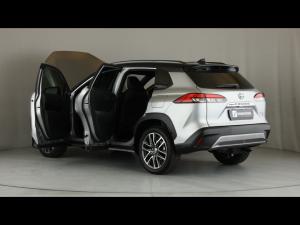 Toyota Corolla Cross 1.8 HEV GR-Sport - Image 25